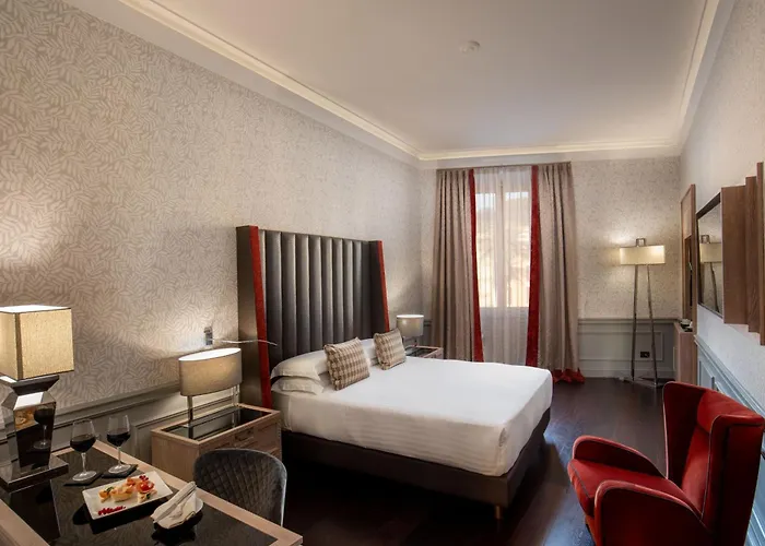 The At The Spanish Steps Elegant Collection - The Gem 4*